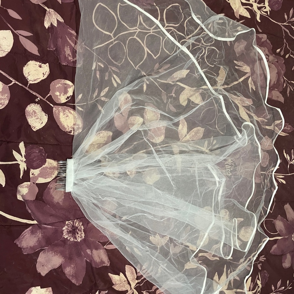 White Bachelorette Party Veil | Bride Veil with Comb | Worn Once